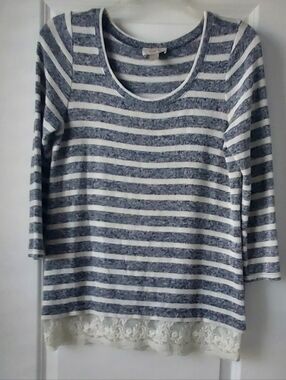 Ann Taylor Loft Women Gray Striped White Lace Hem Faux Layer Sweater XS Nautical
